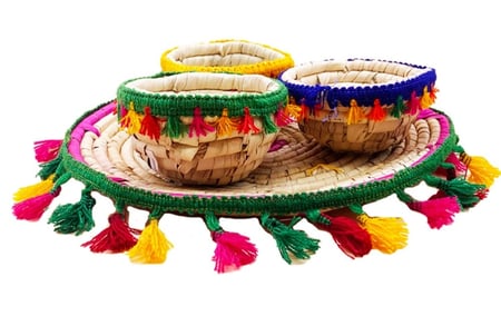 صينية خوص مع ثلاث بوادي خوص