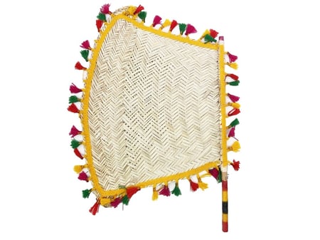 مروحة يدوية كبيره مع هدب