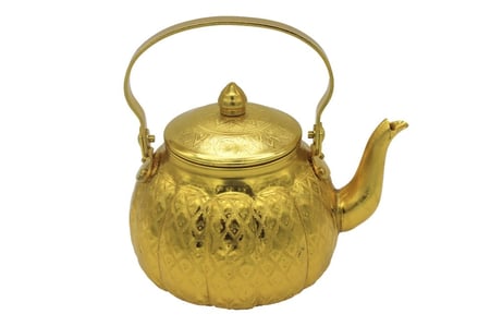 ابريق شاهي معدن نقش ذهبي