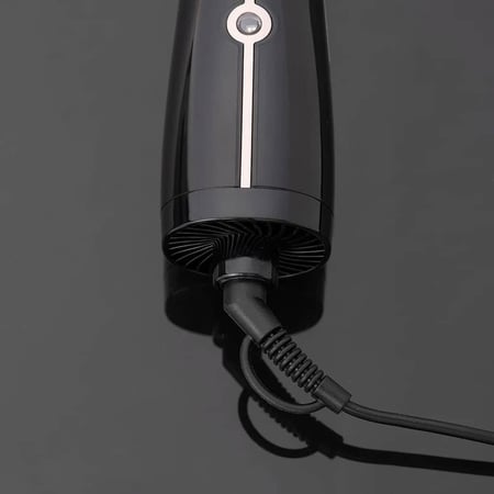 استشوار ريبون يمنح تجفيف قوي ويحسن مظهر الشعر بشكل واضح