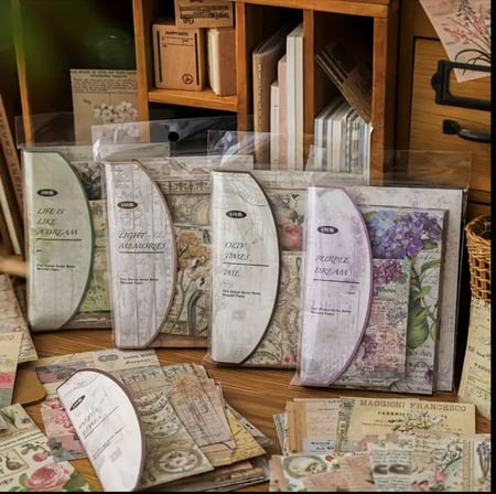 أوراق مزخرفه بتصاميم فنيه جميله لفن القصاصات