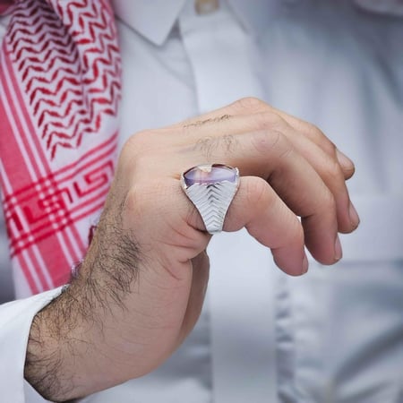 خاتم بحريني عقيق يماني مزهر مصور