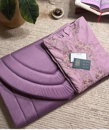 طقمين (2)صلاه من مجموعه غسق