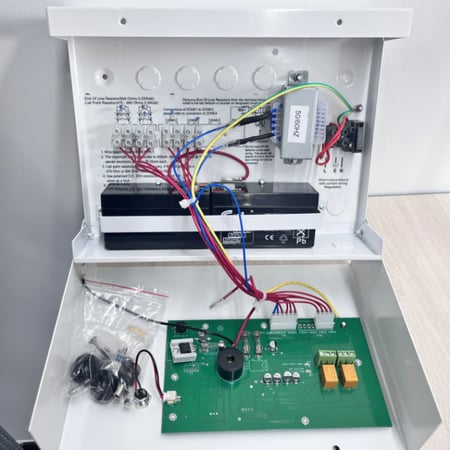 لوحة تحكم انذار الحريق التقليدية 1 زون من بي سيف (B Safe ) - صنع في الصين | B Safe Conventional Fire Alarm Control Panel 1 Zone