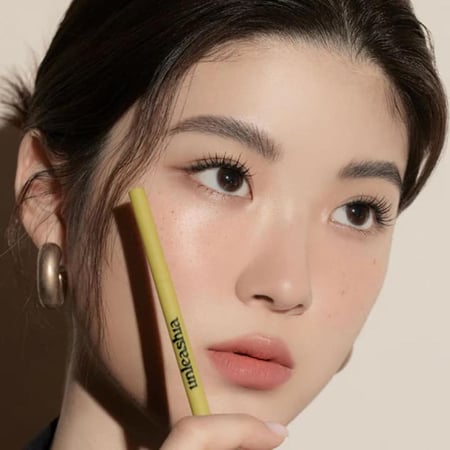 قلم رسم الحواجب من انليشيا