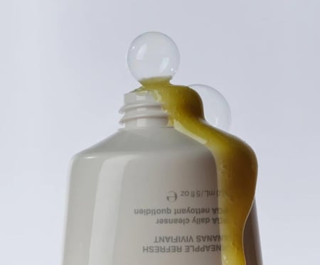 غسول يومي منعش بالانناس من رود