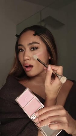 فرشة الهايلايتر من باتريك تا