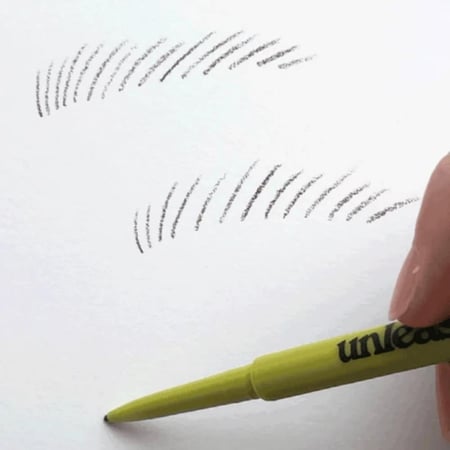 قلم رسم الحواجب من انليشيا