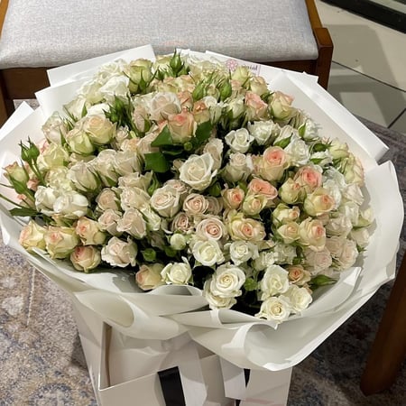 باقة "زاهية" وسط