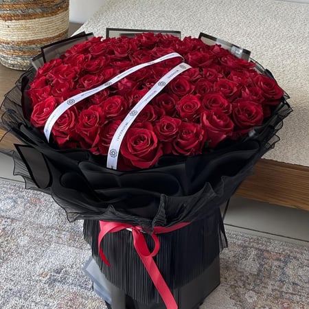 باقة كلاسيك ٧٠ وردة