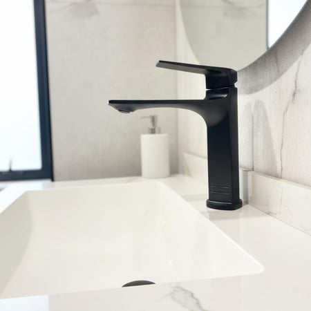 خلاط حمام فاخر اسود