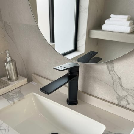 خلاط حمام فاخر اسود