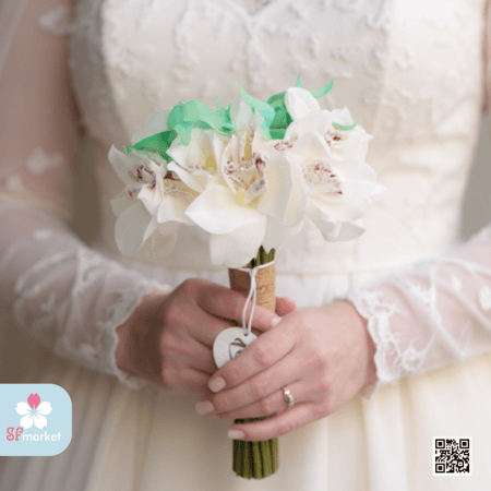 مسكة عروس ورد صناعي  M1259