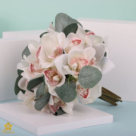 مسكة عروس ورد صناعي M1210