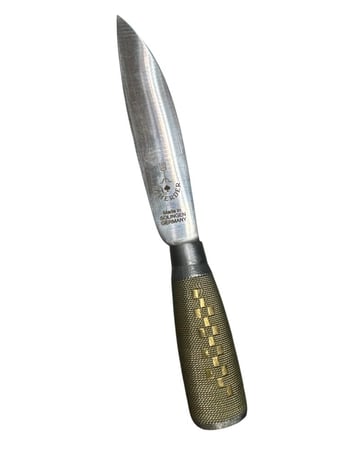 سكين جاوية مقاس13سم الحجم الوسط  النصل من الكربون استيل القابل للصدأ ومقبض من السلك صناعة المانية من شركة هيردر حديد متين