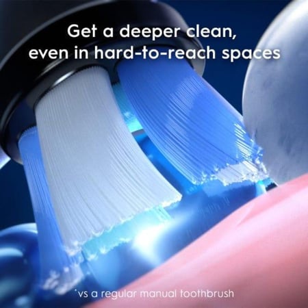 اورال بي آي أو فرشاة أسنان باللون الأسود