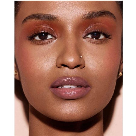 فنتي بيوتي قلوس ملمع ومكبر شفاه بومب كريم - 02 فنتي قلو