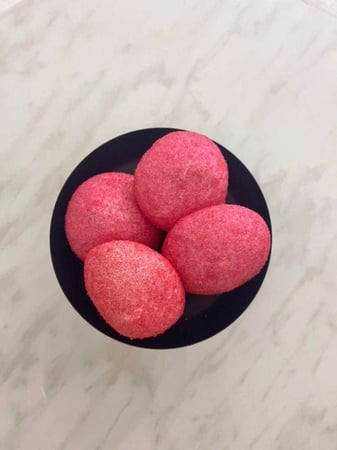 مارشميلو خدود بالفراولة مجففة بالتجميد