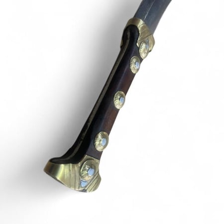 سكين مبرد منحني