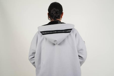 فروة قمرة جوخ مع فرو مبطن ناعم لون رصاصي