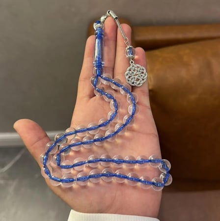 سبحة بكلايت شفاف خيط أزرق