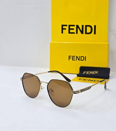 نظارة فندي شمسية فاخرة – إطار معدني أنيق وعدسات شفافة بحماية UV400