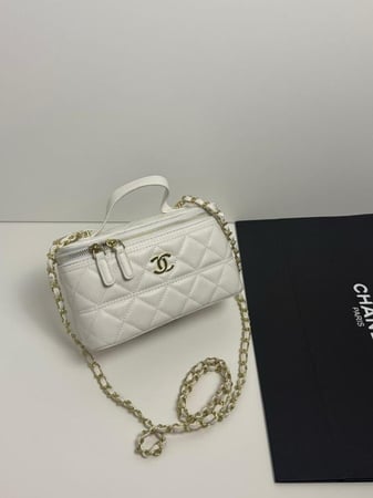 شنطة شانيل فانيتي ميني جلد مبطن