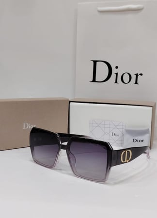 نظارة ديور فاخرة بإطار أسود متدرّج وعدسات رمادية متدرجة 63