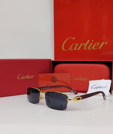 نظارة كارتييه رجالية بإطار ذهبي