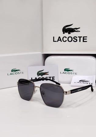 نظارات لاكوست