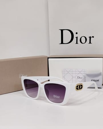 نظارة ديور فاخرة بإطار أبيض وعدسات بنفسجية متدرجة 45