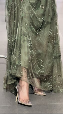 فستان سهرة ناعم طويل