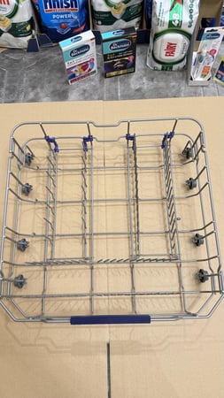 السلة السفلية Midea