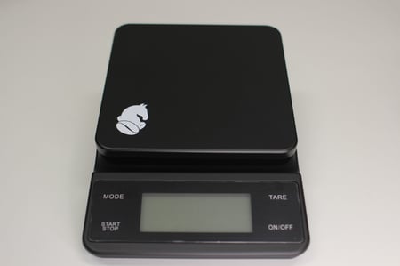 ميزان إلكتروني