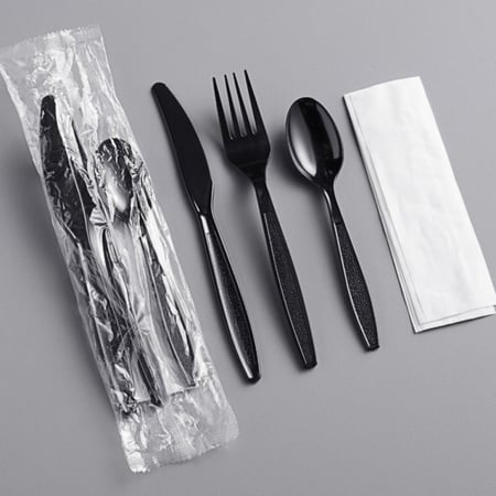 50 كيس من ادوات المائدة البلاستيكية المغلفة