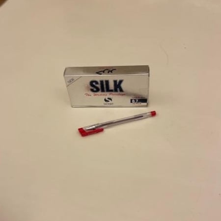 علبة 10 اقلام ناشف لون احمر