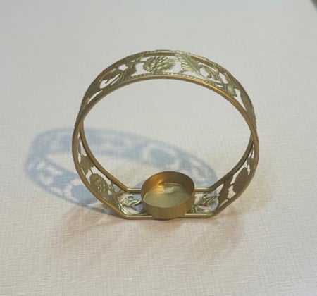 شمعدان او قاعدة شموع بالدرزن 12 حبة