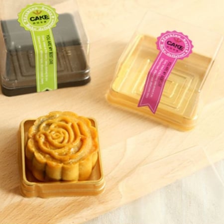 100 علبة حلويات ذهبي كبير