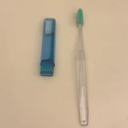 فرشاة اسنان فرنسية + فرشاة سفر