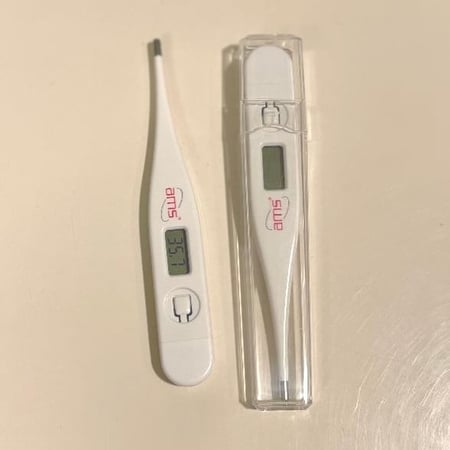 ميزان حرارة رقمي