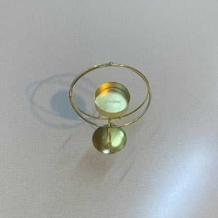 شمعدان او قاعدة شموع بالحبة