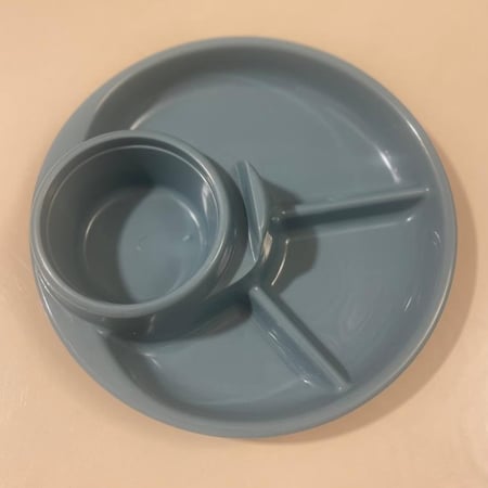 صحون اطفال مقسمة