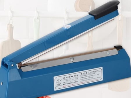 مكينة لحام اكياس