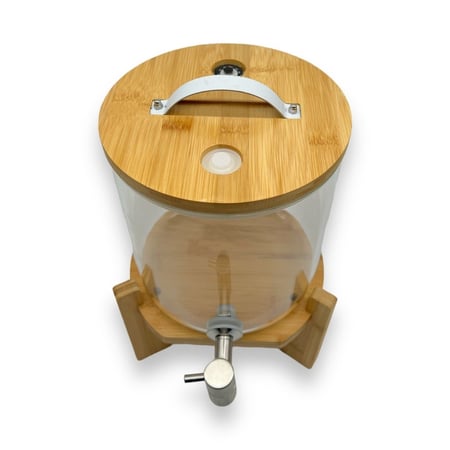 جيك عصير 8 لتر مع حامل خشب