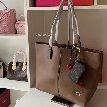 Leather North Tote 32