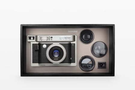 كاميرا فورية واسعه من Lomo’Instant مع ثلاث عدسات