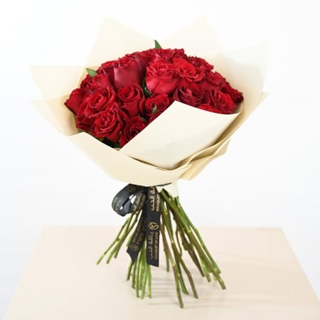 باقة رسالة حب مع شوكولاتة