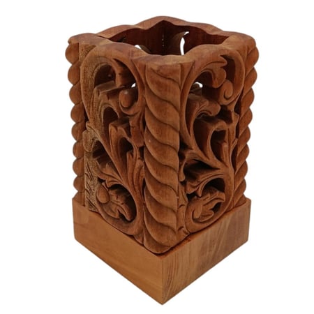 مبخره خشبية يدوية بتصميم تراثي سعودي