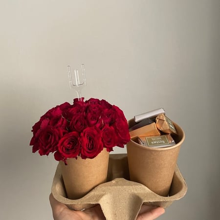 يوم الحب هدايا يوم الحب ورد احمر جده توصيل ورد جده احمر
