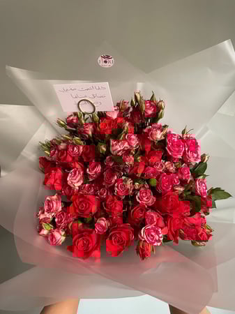 هدايا عيد الحب الفنانين يوم الحب باقة ورد